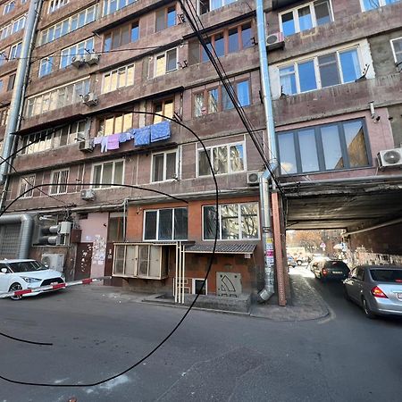 Guest House Northern Avenue Erivan Exterior foto