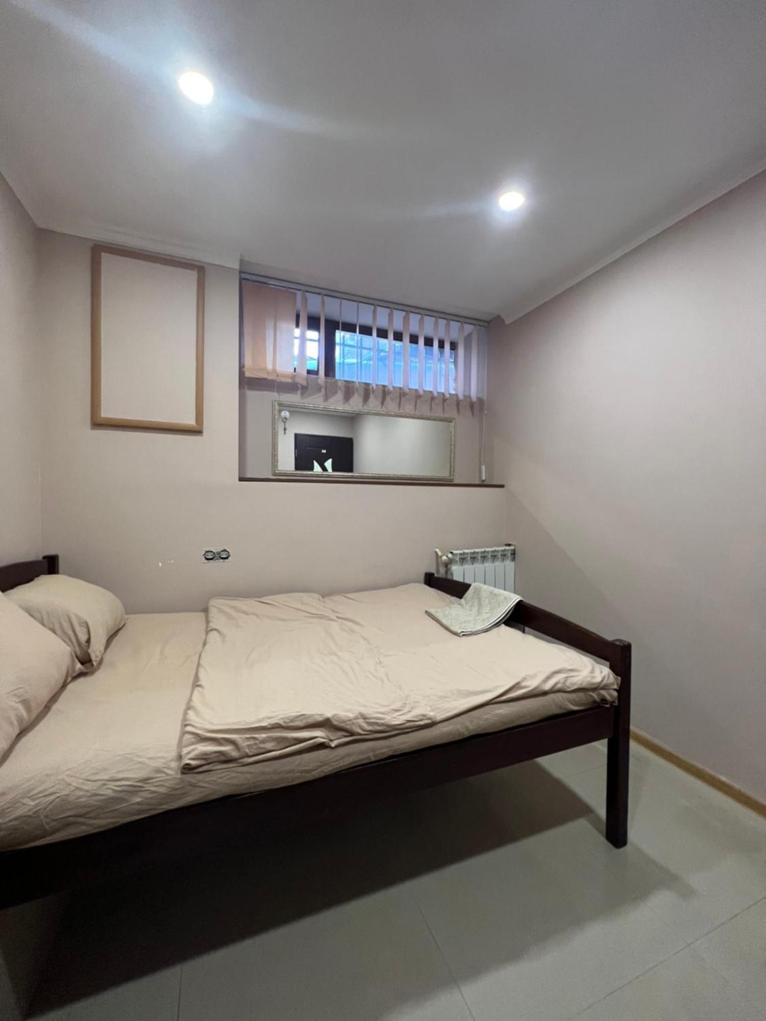 Guest House Northern Avenue Erivan Exterior foto