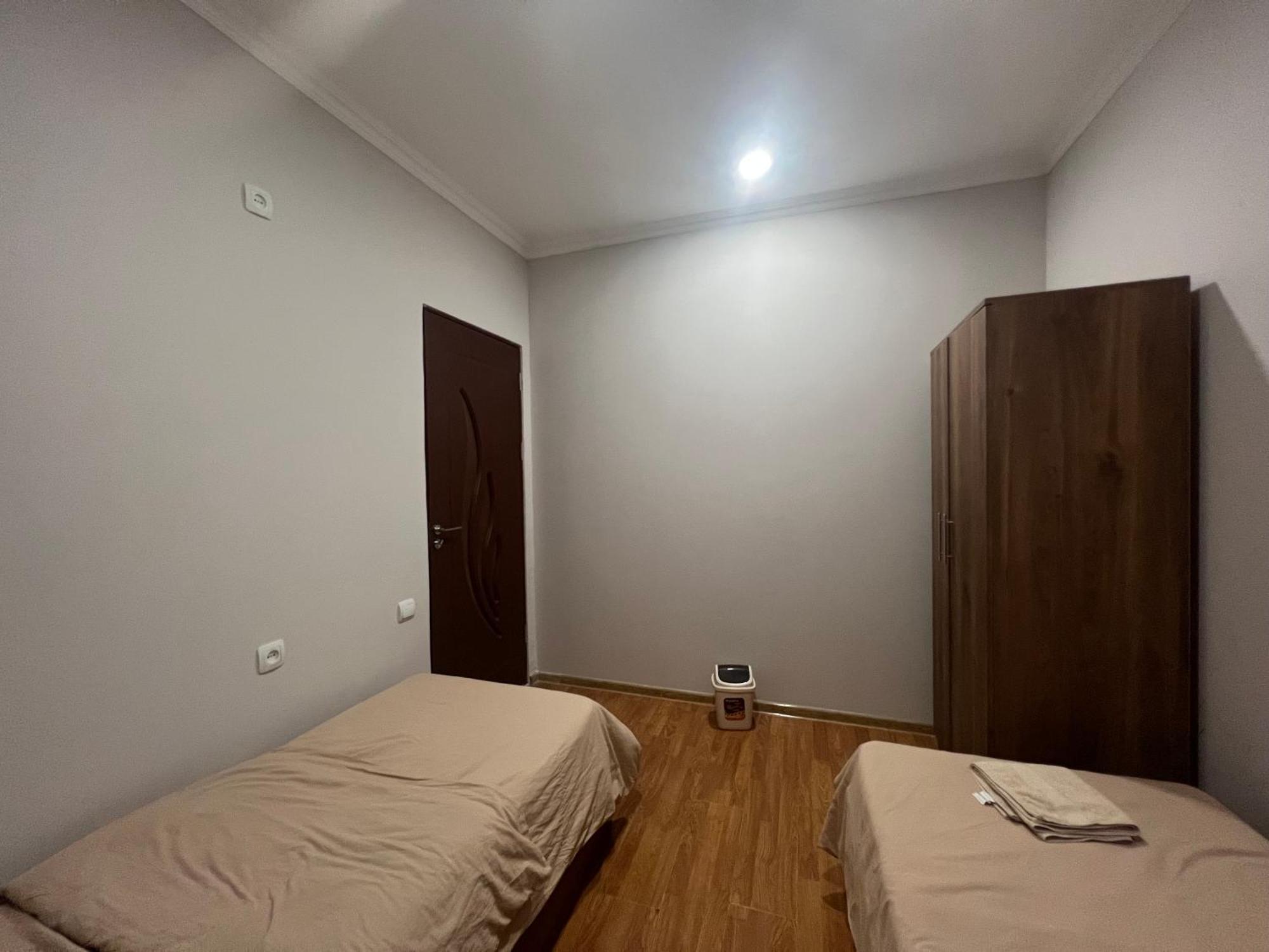 Guest House Northern Avenue Erivan Exterior foto